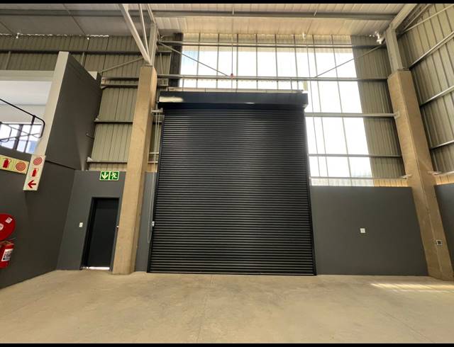 571M² WAREHOUSE TO LET IN SAMRAND BUSINESS PARK